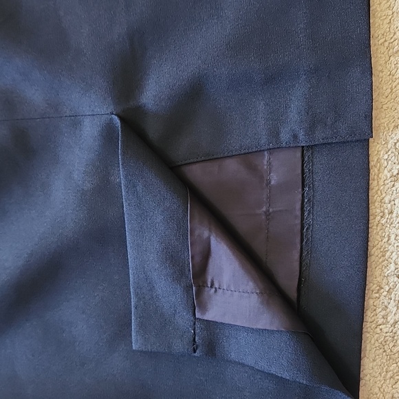 Gorgeous Navy Blue Fully Lined Classic Business Skirt, size 14 - Picture 11 of 11